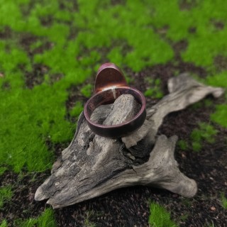 Pierścionek z czaroitem Syriother