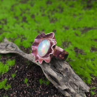 Pierścionek z opalem etiopskim Itherys