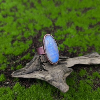 Pierścionek z kamieniem księżycowym Filthor