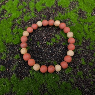 Bransoletka Jaspis czerwony, Drewno sandałowe