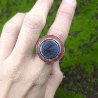 Pierścionek z labradorytem Kolithos