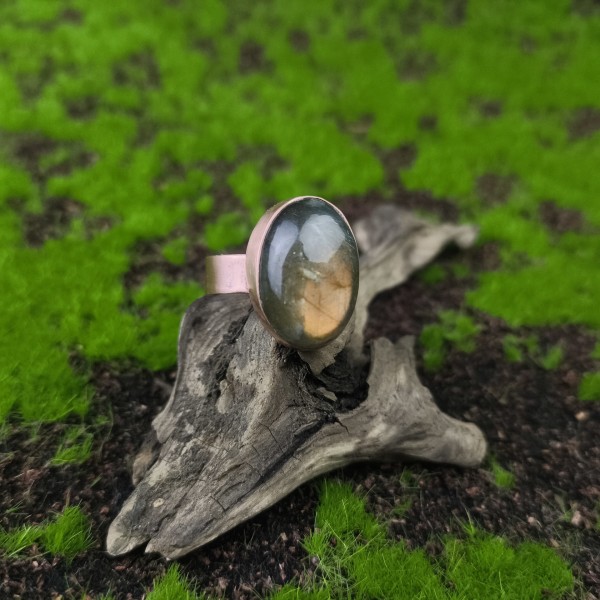 Pierścionek z labradorytem  Ulekith