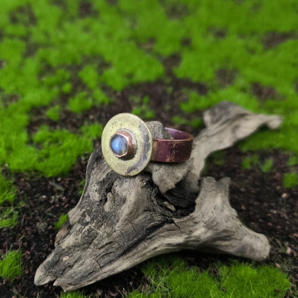 Pierścionek z labradorytem  Halisets