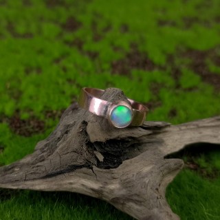 Pierścionek z opalem etiopskim Harmonis