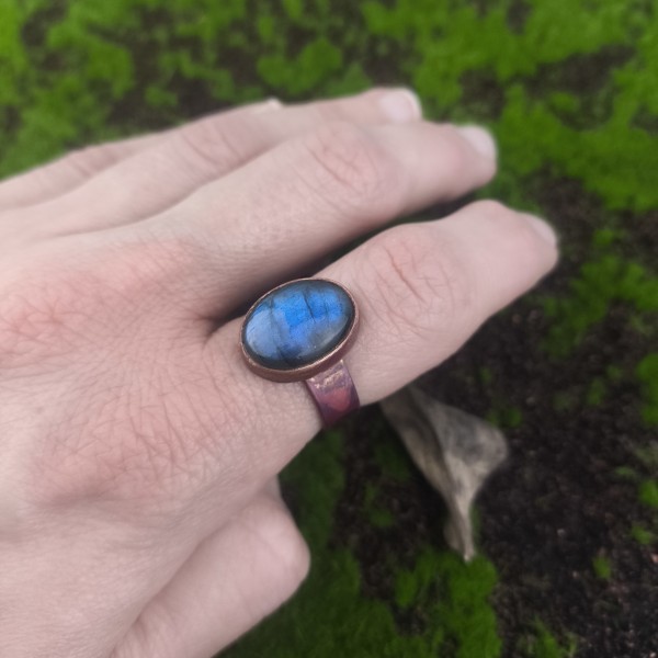 Pierścień miedziany Pierścionek z labradorytem Poesit - hover